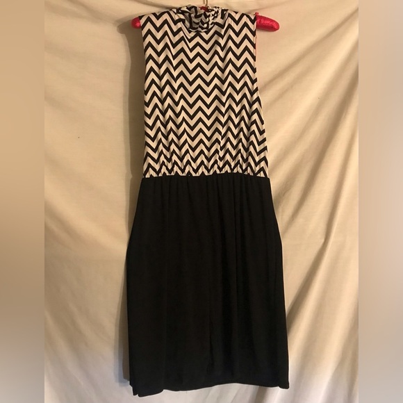 Per Seption Concept Chevron Stripe and Black Dress Size M - Picture 3 of 4